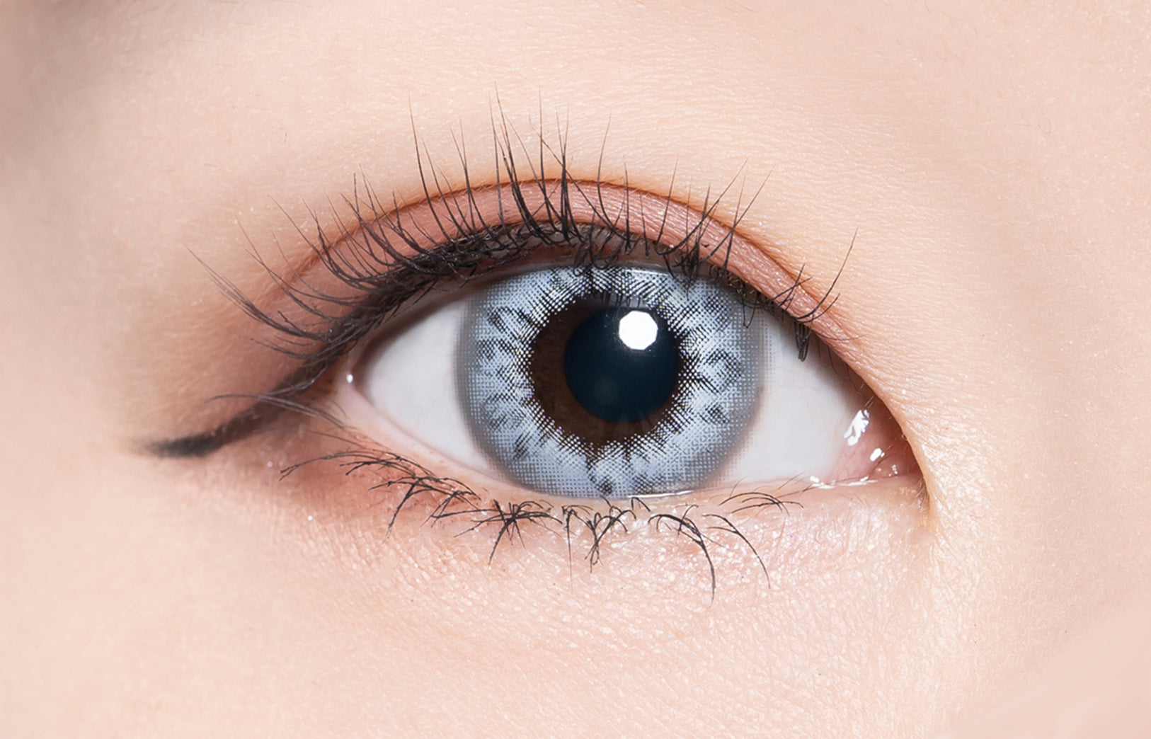 اللون الأبيض [Trompe-l'œil] | 1day 