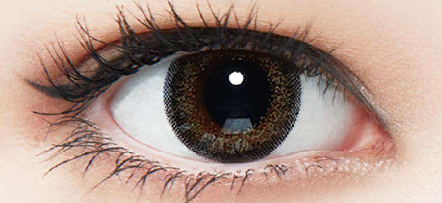 カラーコンタクトレンズ、Neo Sight シエルグリーン | 2weekを装用した状態の目のアップ画像