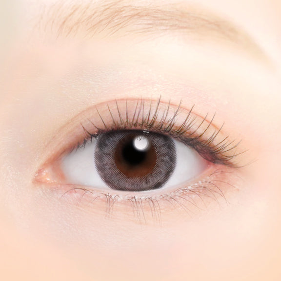 カラーコンタクトレンズ、EYEGENIC スムースアーバン | 1monthを装用した状態の目のアップ画像